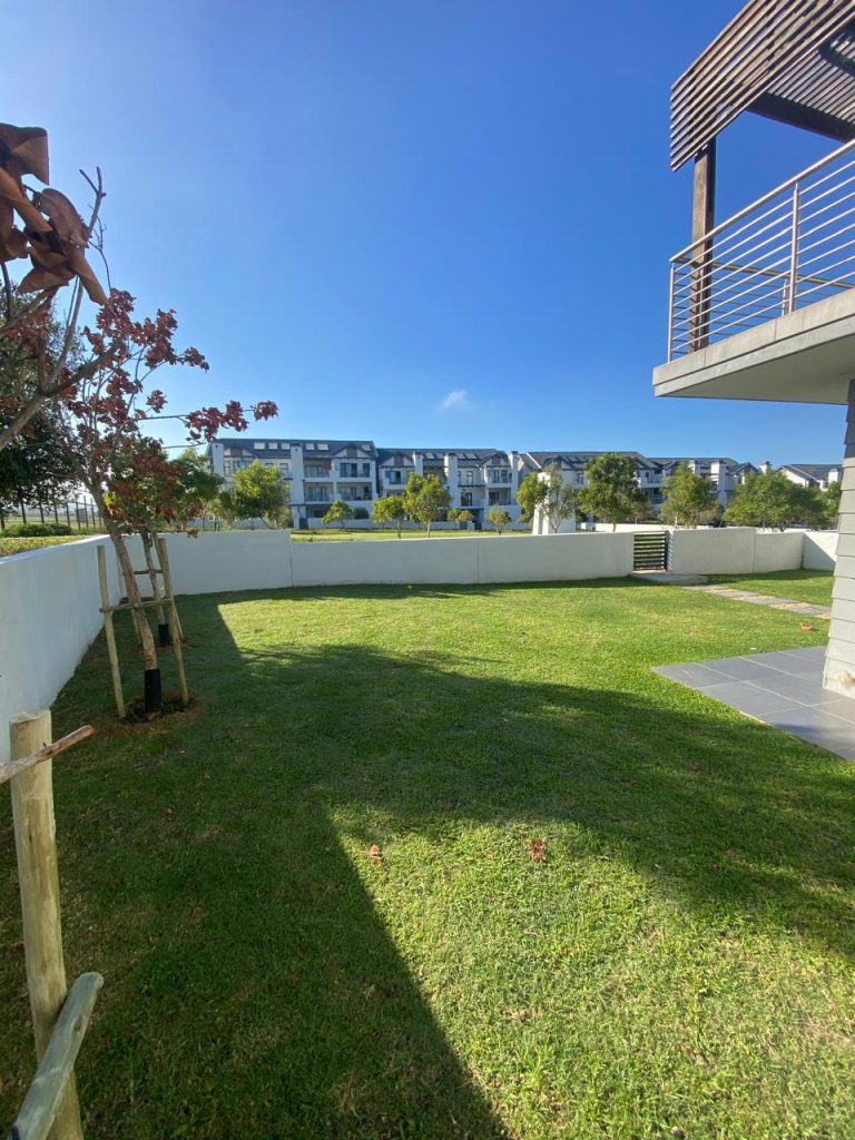 garden services and landscaping for office blocks and residential estates
